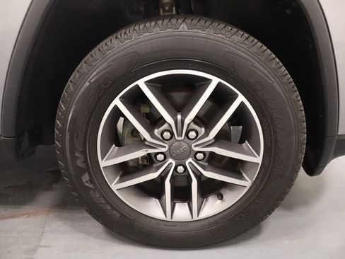 Certified 2020 Jeep Grand Cherokee Limited image 28