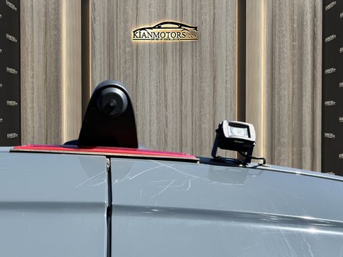 Used 2018 Mercedes-Benz Sprinter 2500 image 15