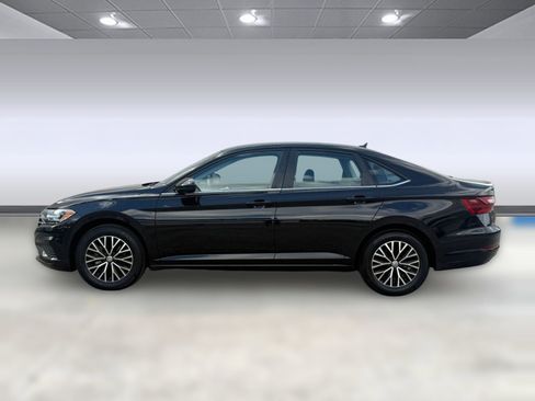 Certified 2021 Volkswagen Jetta SE w/ SE Cold Weather Package image 2