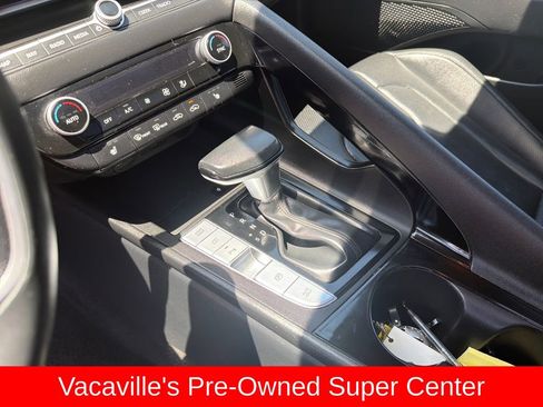 Used 2024 Hyundai Elantra Limited FWD image 23