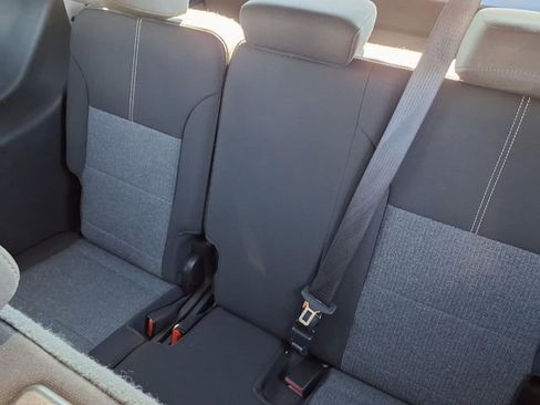 Used 2025 GMC Acadia Elevation image 8