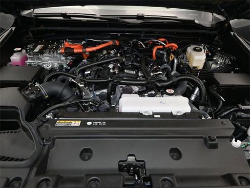 Used 2025 Toyota 4Runner TRD Off-Road image 16