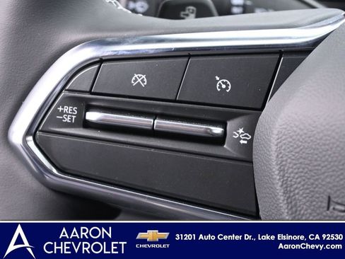 New 2026 Chevrolet Equinox EV LT image 13