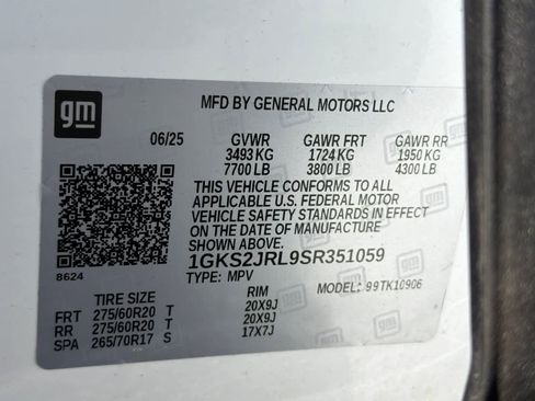 Used 2025 GMC Yukon XL Denali AWD/4WD image 31