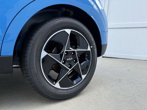 New 2025 Kia Soul EX image 27