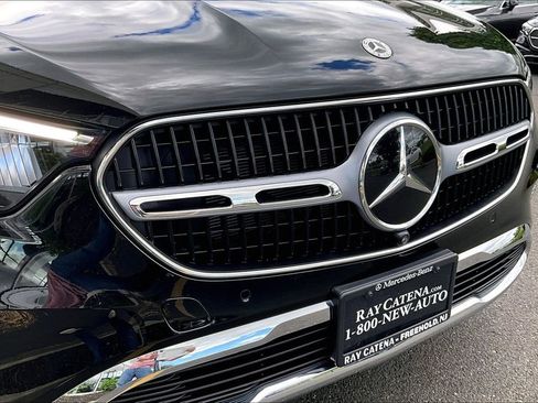 Used 2024 Mercedes-Benz GLC 300 4MATIC image 30