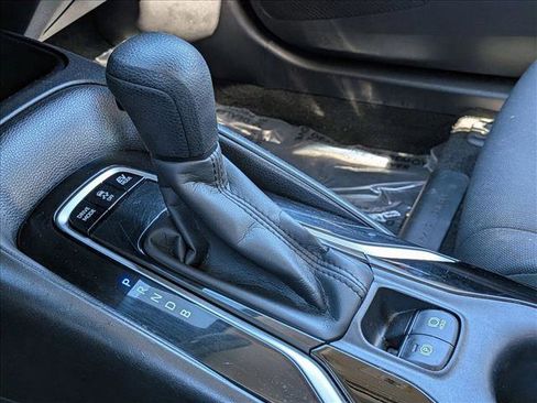 Used 2020 Toyota Corolla LE image 12