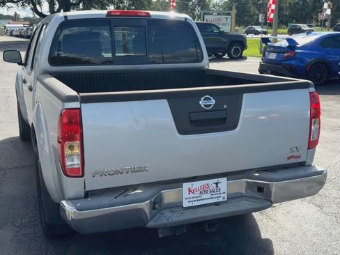Used 2018 Nissan Frontier SV RWD image 7