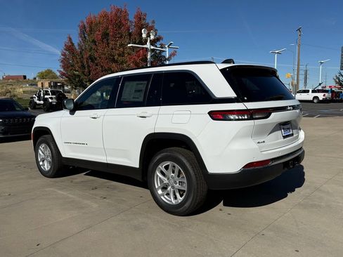 New 2025 Jeep Grand Cherokee Laredo X w/ Trailer Tow Package image 10