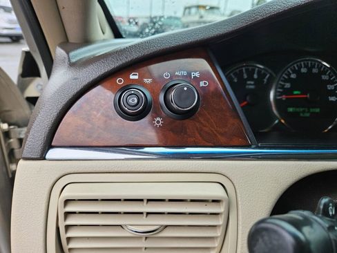 Used 2008 Buick LaCrosse CX image 18