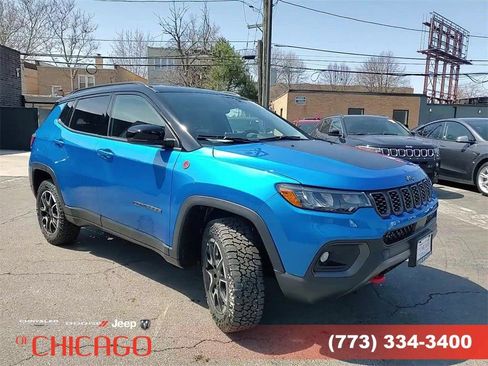 New 2025 Jeep Compass Trailhawk image 3