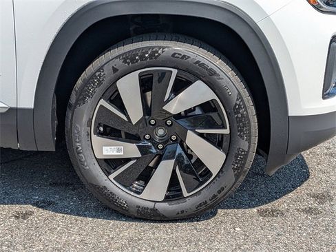 New 2026 Volkswagen Atlas Cross Sport SEL image 11