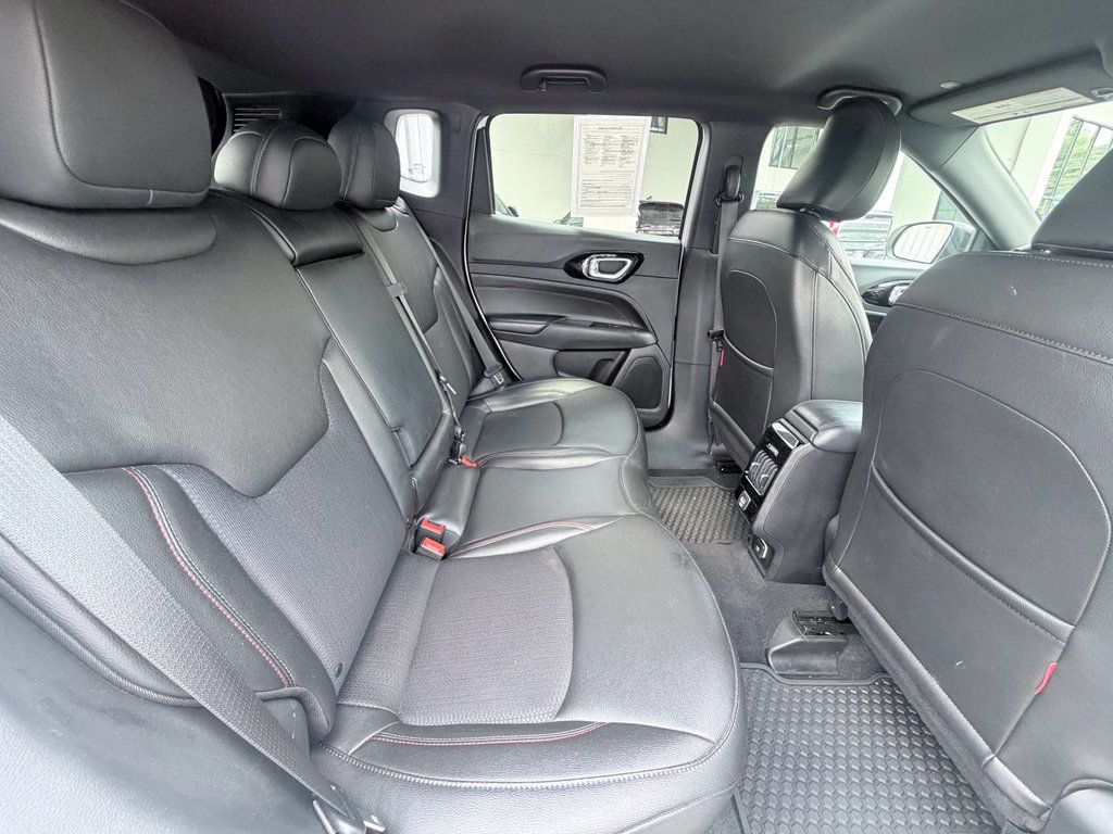 Used 2025 Jeep Compass Trailhawk AWD/4WD image 23