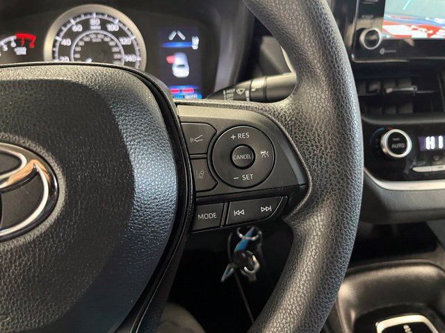 Used 2022 Toyota Corolla LE FWD image 28