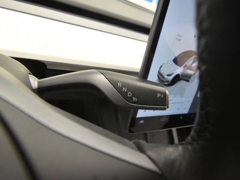 Used 2023 Tesla Model Y AWD image 32
