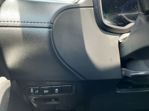 Used 2026 Toyota Corolla Cross AWD Hybrid image 18