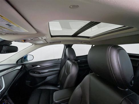 Used 2023 Buick Encore GX Essence w/ Experience Buick Package FWD image 12