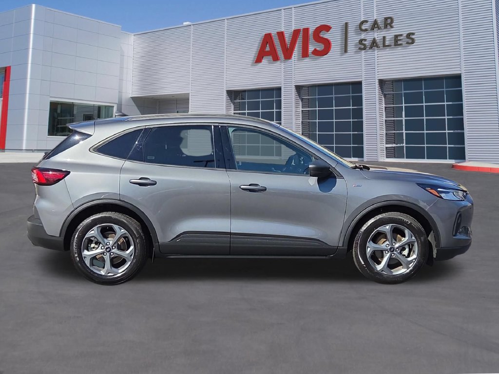 Used 2026 Ford Escape ST-Line FWD image 9