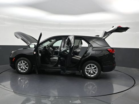 Used 2022 Chevrolet Equinox LS w/ LS Convenience Package FWD image 33