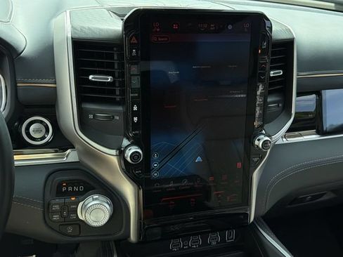 Used 2025 RAM 1500 Tungsten AWD/4WD image 15