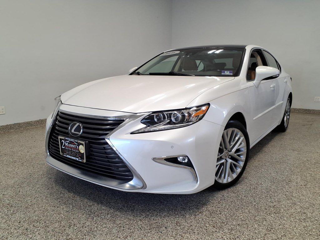 Used 2016 Lexus ES 350 w/ Luxury Package w/Wood Trim FWD image 1