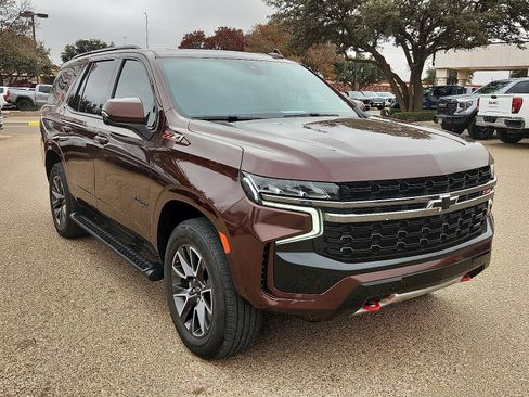 Used 2022 Chevrolet Tahoe Z71 w/ Luxury Package image 6