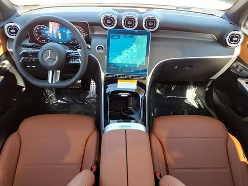 New 2027 Mercedes-Benz GLC 350e 4MATIC image 4