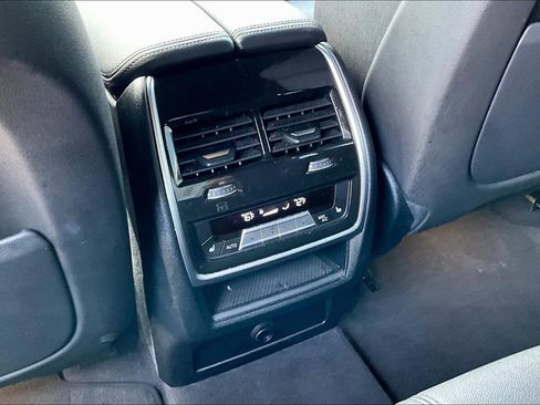 Used 2022 BMW X5 xDrive45e w/ Climate Comfort Package image 33