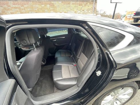 Used 2014 Chevrolet Impala LT FWD image 10