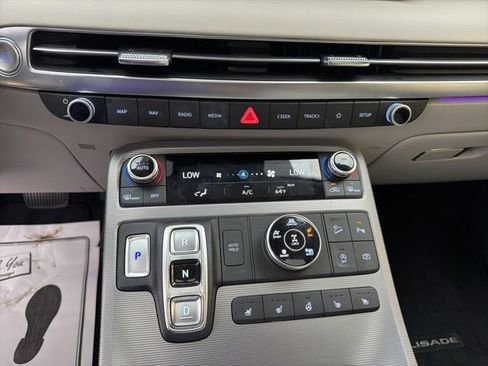 Used 2025 Hyundai Palisade Calligraphy AWD/4WD image 17