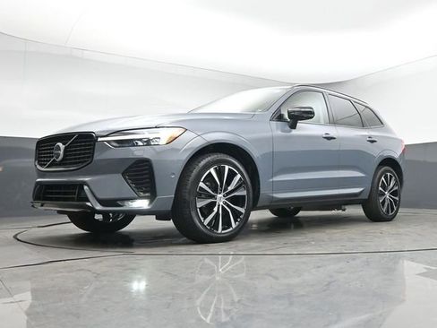 Used 2023 Volvo XC60 B5 Plus w/ Climate Package image 38
