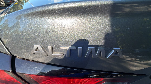 Used 2023 Nissan Altima 2.5 S FWD image 9