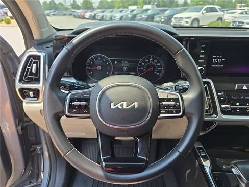 Used 2022 Kia Sorento SX AWD/4WD image 31