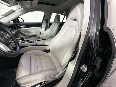 Used 2018 Porsche Panamera 4 image 15