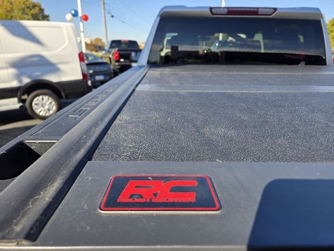 Used 2021 Chevrolet Silverado 1500 LT Trail Boss w/ Bed Protection Package image 31