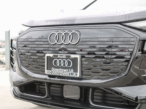 Used 2025 Audi Q6 e-tron Premium w/ Convenience Package image 5