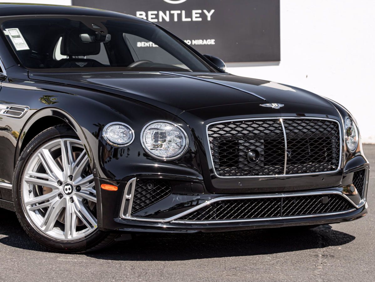 Used 2026 Bentley Flying Spur V8 AWD/4WD image 5