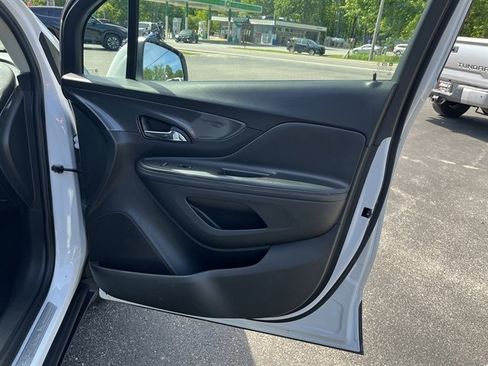 Used 2017 Buick Encore Preferred FWD image 34