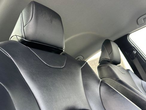 Used 2022 Toyota Prius Prime XLE image 17