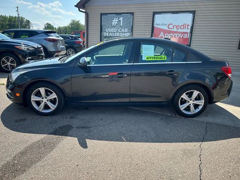 Used 2015 Chevrolet Cruze LT FWD image 8