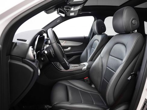 Certified 2021 Mercedes-Benz GLC 300 image 5