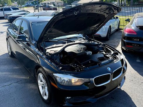Used 2015 BMW 320i Sedan RWD image 4