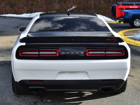Used 2022 Dodge Challenger SRT Hellcat image 9
