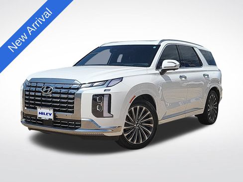 Used 2024 Hyundai Palisade Calligraphy FWD image 1