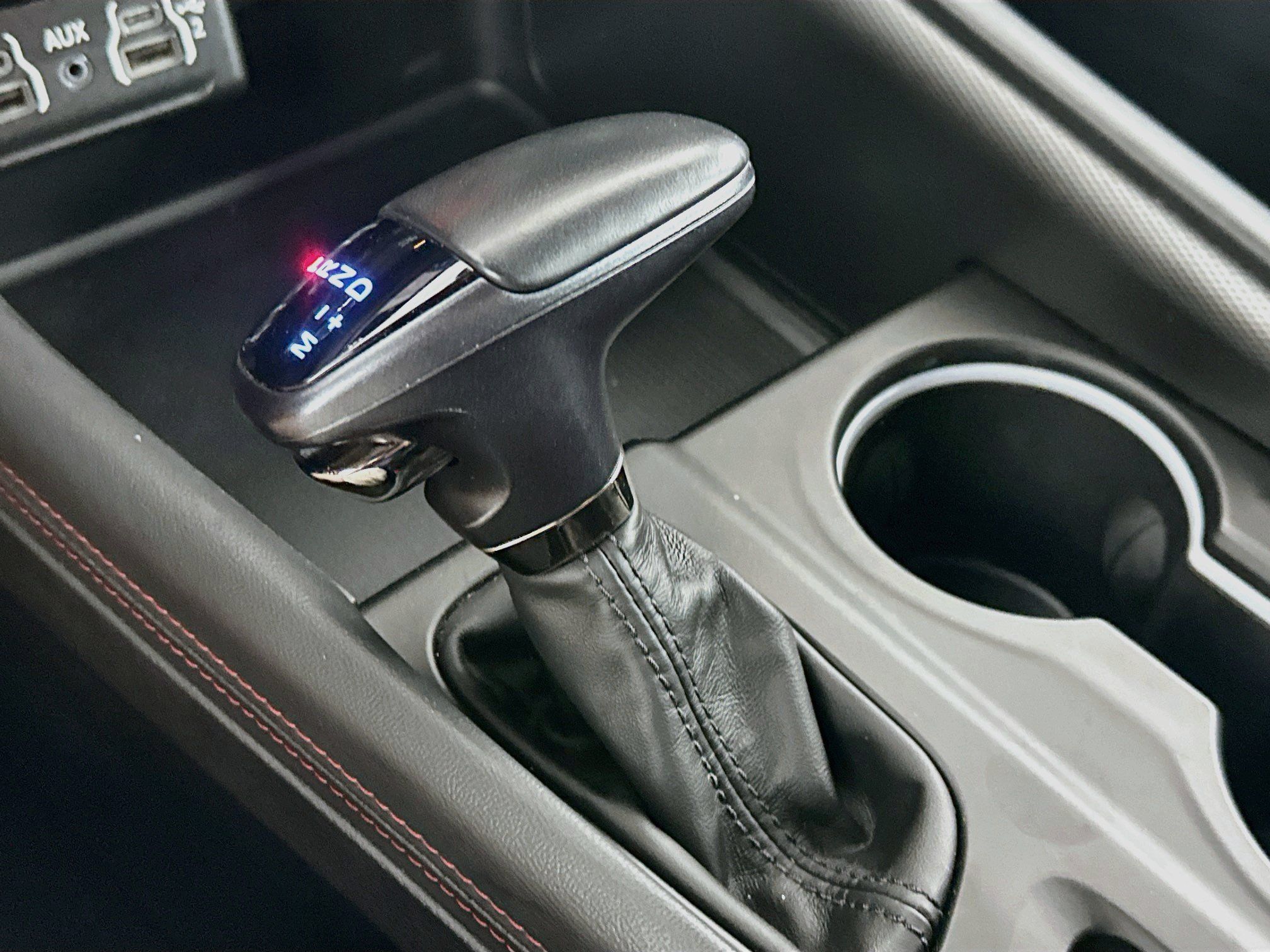 Used 2025 Dodge Durango GT RWD image 25