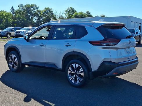 Certified 2023 Nissan Rogue SV w/ SV Premium B Package AWD/4WD image 4