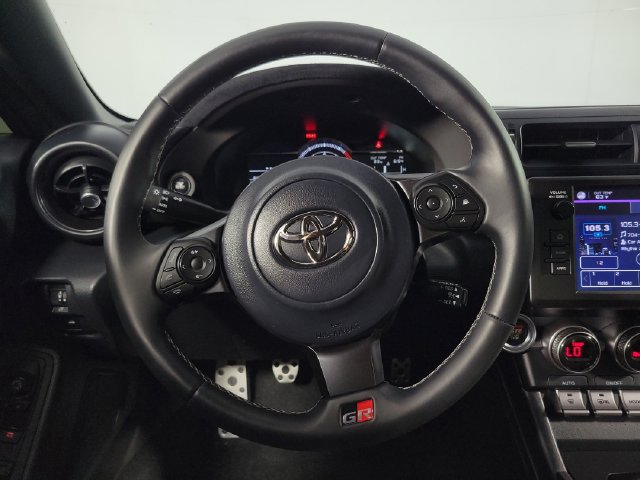 Used 2025 Toyota GR86 Premium w/ Performance Package RWD image 20
