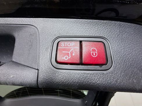 Used 2025 Mercedes-Benz GLA 250 image 41