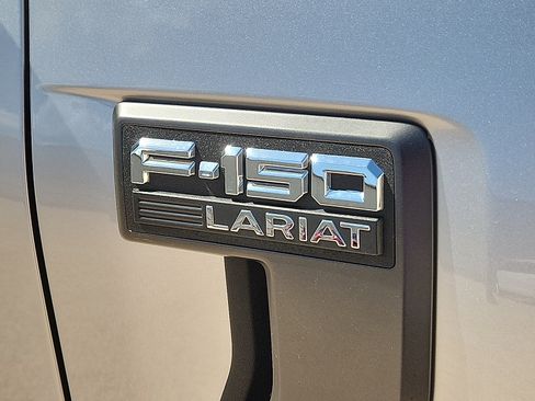 Used 2023 Ford F150 Lariat AWD/4WD image 8
