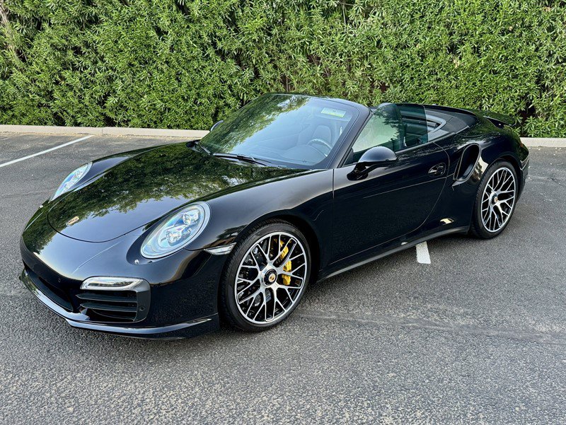 Used 2015 Porsche 911 Turbo S w/ High-end Infotainment Package AWD/4WD image 8